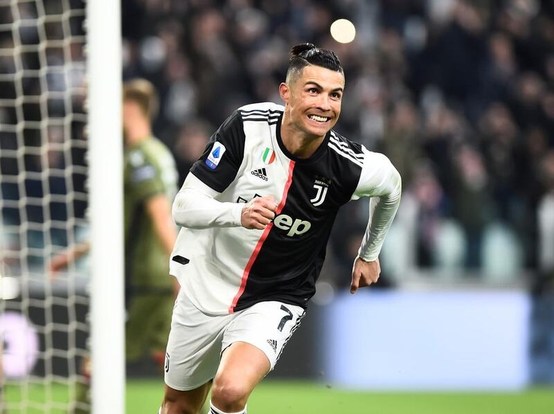Tại Juventus, Ronaldo tiếp tục chứng minh khả năng ghi bàn trong môi trường phòng ngự chặt chẽ của Serie A. 