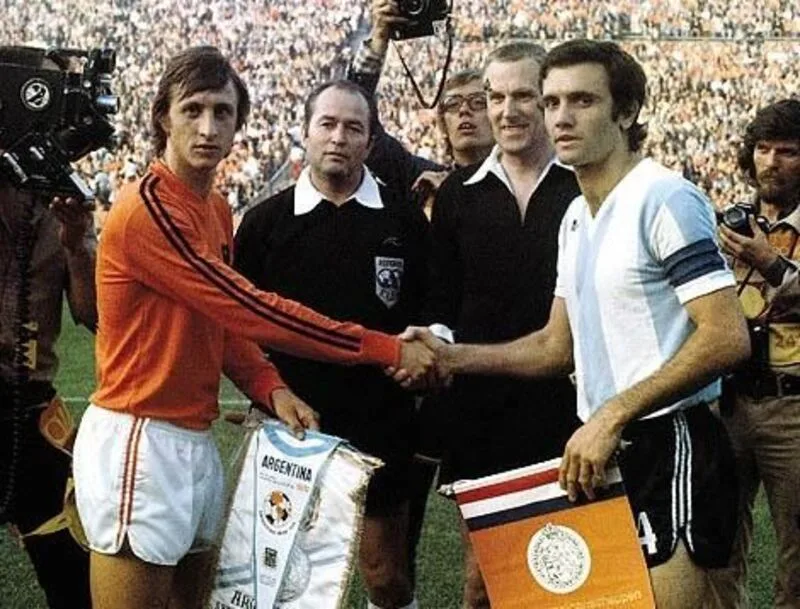 Chiến thắng trước Argentina giúp Hà Lan khẳng định vị thế ứng viên hàng đầu tại World Cup 1974